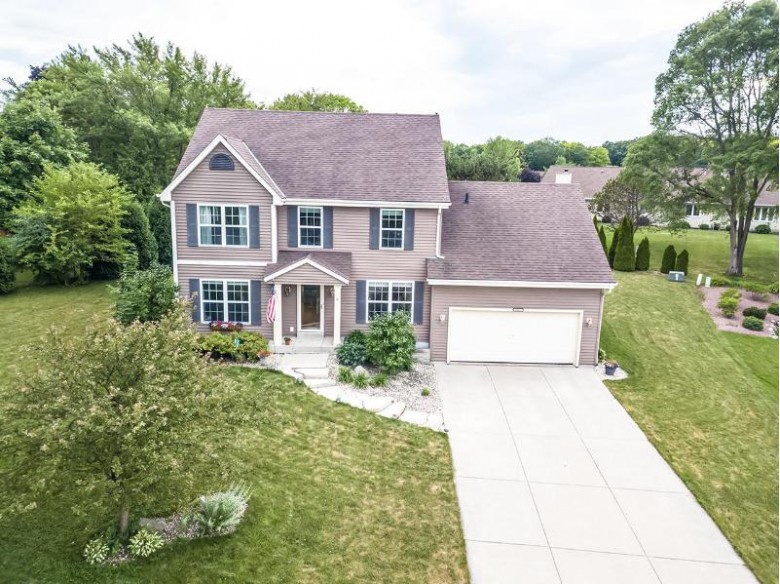 5425 S 44th Ct Greenfield, WI 53220-5135 by First Weber Real Estate $439,990