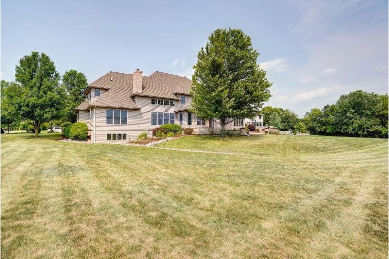 155 St. James Circle Union Grove, WI 53182 by Lakeshore Realty $599,900
