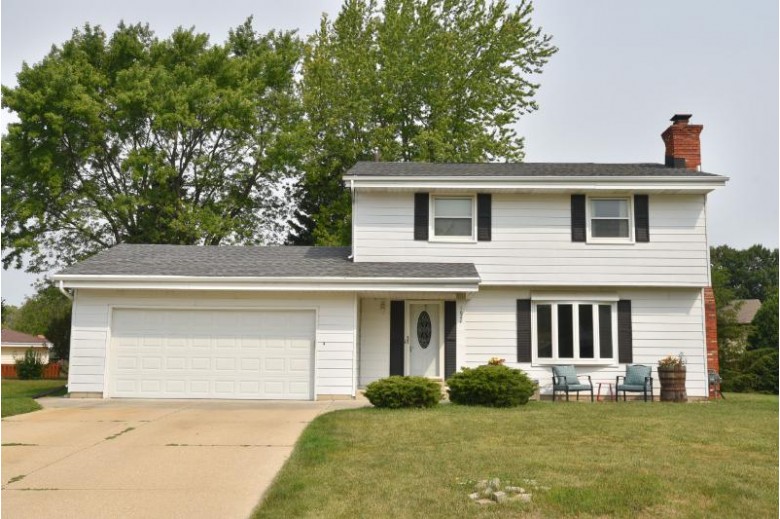 1620 Clark Ct South Milwaukee, WI 53172-3404 by Shorewest Realtors - South Metro $289,900