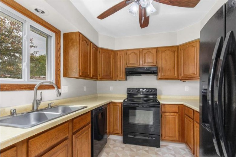 835 Florida Avenue Oshkosh, WI 54901 by Beckman Properties $195,000