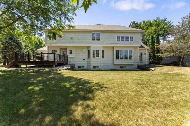 9 Deer Hollow Ct Madison, WI 53717 by Mhb Real Estate $679,000