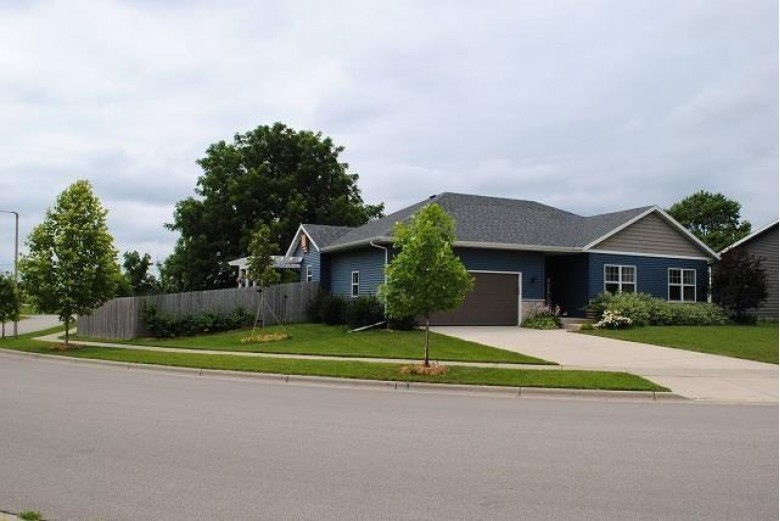 757 Holy Cross Way Madison, WI 53704 by First Weber Real Estate $425,000