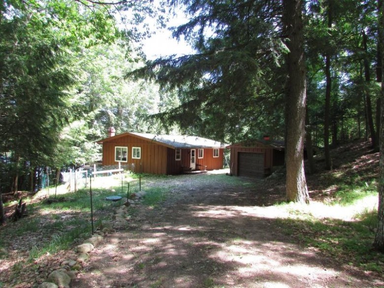 8219 Hemlock Ln, Cassian, WI by Coldwell Banker Mulleady - Mnq $319,000