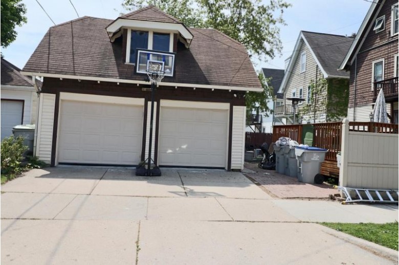 1552 N 52nd St 1554, Milwaukee, WI by Golden Oaks Realty $272,500