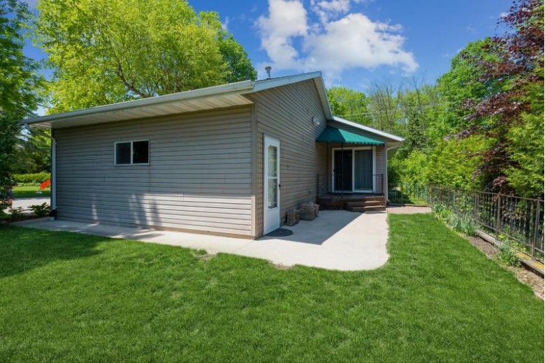605 Woodlawn Dr Manitowoc, WI 54220 by Berkshire Hathaway Starck Real Estate $164,900