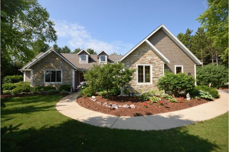 1655 Pine Cove Ct Slinger, WI 53086-9057 by Emmer Real Estate Group $514,900