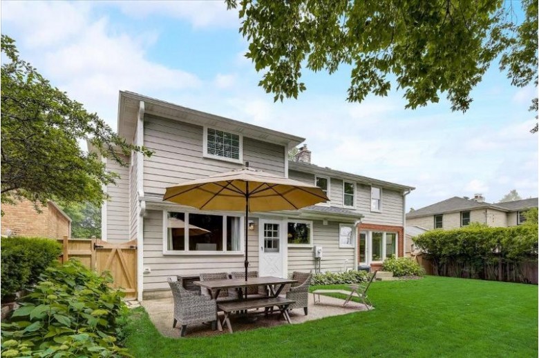 6167 N Lake Dr Whitefish Bay, WI 53217 by Corcoran Realty & Co $899,900
