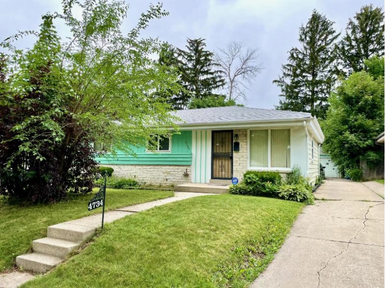 4734 Brentwood Ave, Milwaukee, WI by Realty Executives Integrity~cedarburg $163,900