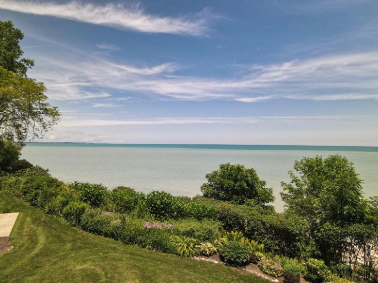 700 Waters Edge Rd 9 Racine, WI 53402-1557 by Becker Stong Real Estate Group, Inc. $399,000