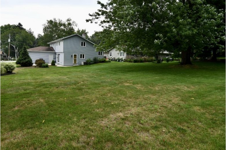 431 New Plat St Allenton, WI 53002-9502 by First Weber Real Estate $300,000