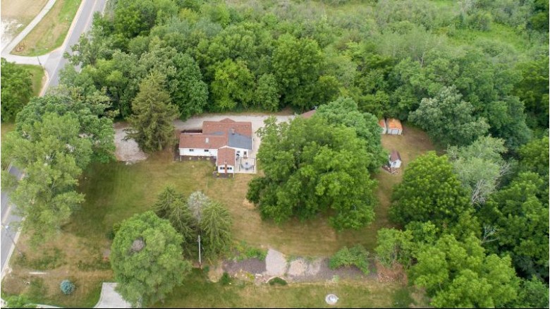 508 Eagle Lake Ave, Mukwonago, WI by Exit Realty Xl $295,000