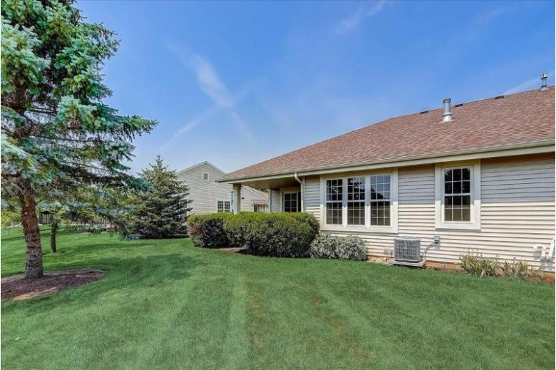 2947 Clearwater Ln Waukesha, WI 53189-6845 by First Weber Real Estate $299,900