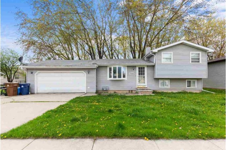 1208 De Pere Street Menasha, WI 54952-1831 by Coldwell Banker Real Estate Group $140,000