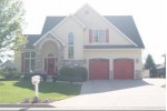 4282 Huntinghorne Dr, Janesville, WI by Luchsinger Realty $409,900