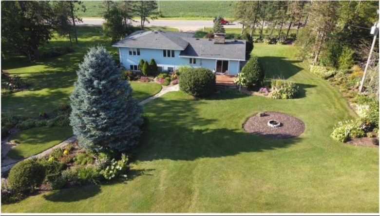 7397 W Mineral Point Rd Verona, WI 53593 by Restaino & Associates Era Powered $375,000