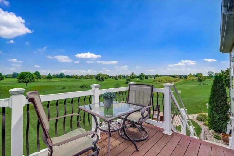 768 Westbridge Tr Waunakee, WI 53597 by Re/Max Preferred $1,200,000