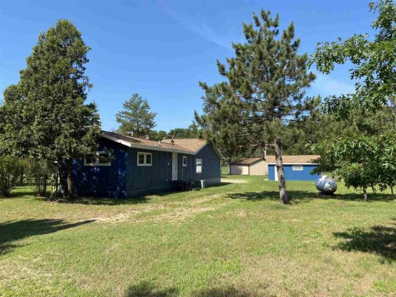 W5230 Sunny Ln, New Lisbon, WI by Re/Max Realpros $150,000