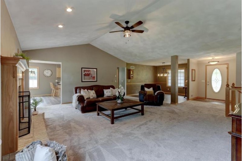 1622 W Wee Croft Ct, Janesville, WI by Keller Williams Realty Signature $425,000