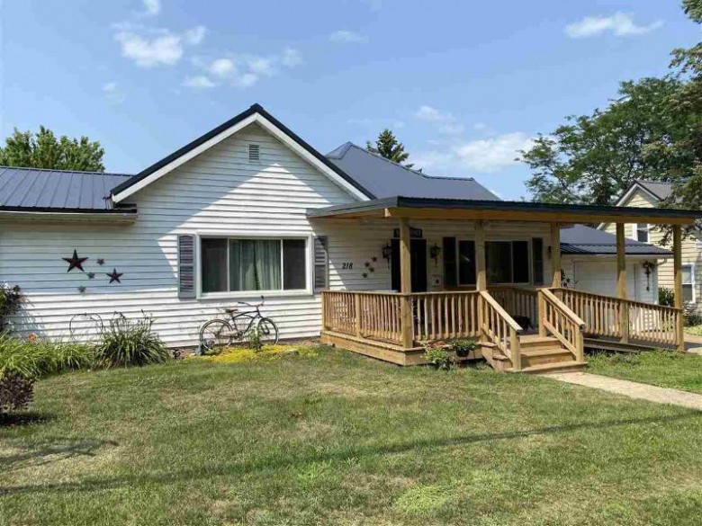 218 E Dodge St Dodgeville, WI 53533 by The Professional Brokers $214,900