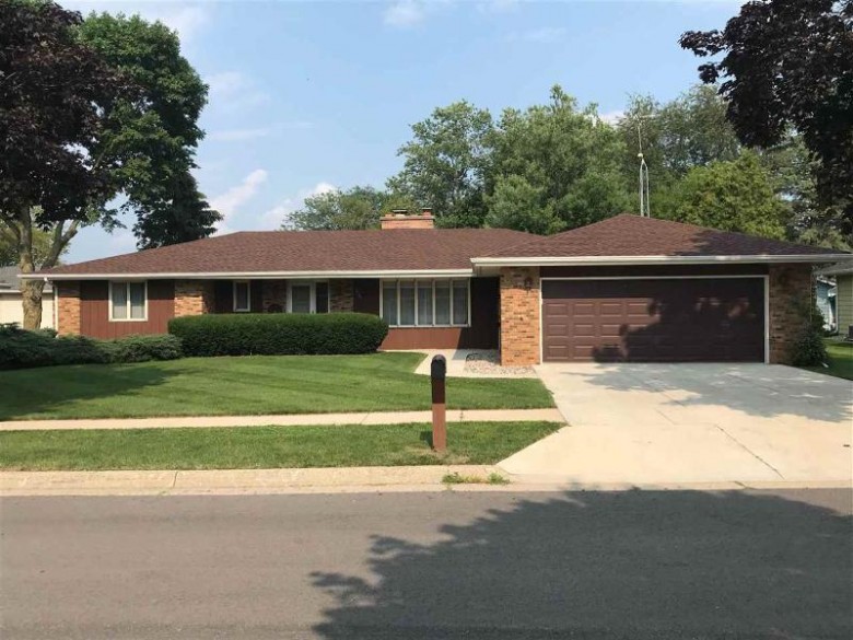 2626 18th Ave Monroe, WI 53566 by First Weber Real Estate $289,000