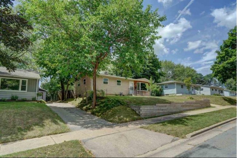 3606 Dryden Dr Madison, WI 53704-2329 by Caribou Realty Group Llc $189,000