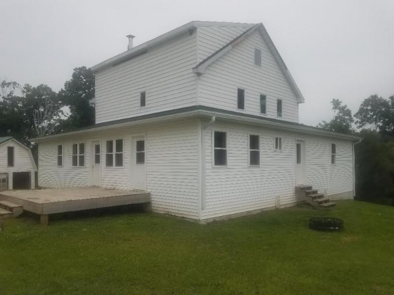 S2110 Woolever  Rd Wonewoc, WI 53968 by Gavin Brothers Auctioneers Llc $185,000