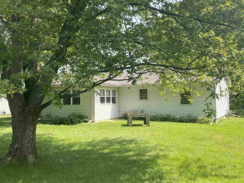 1608 Lincoln Ave, Stoughton, WI by Allen Realty, Inc $264,900