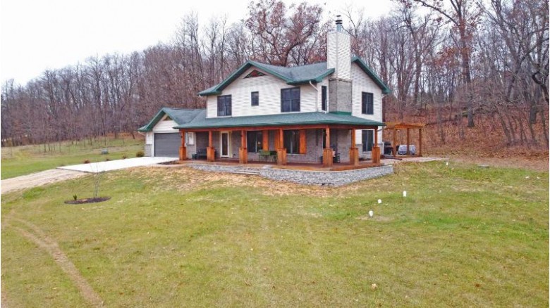 S2093 County Road V, Reedsburg, WI by First Weber Real Estate $424,900