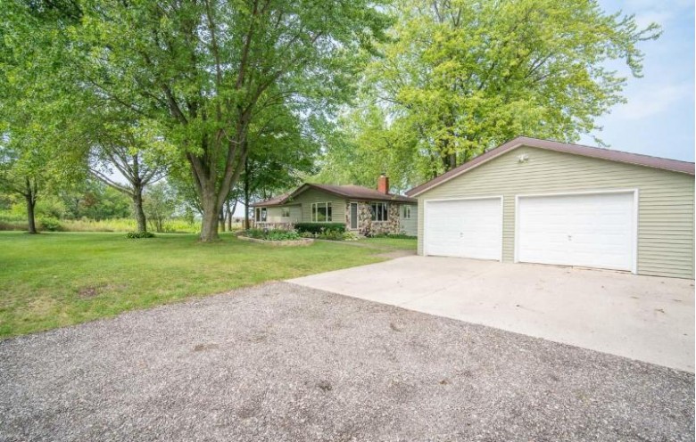 N8561 County Road A, Watertown, WI by Exsell Real Estate Experts Llc $375,000