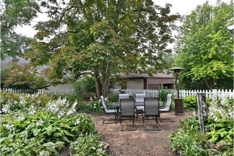 7437 Kenwood Ave Wauwatosa, WI 53213-1708 by Shorewest Realtors, Inc. $539,900