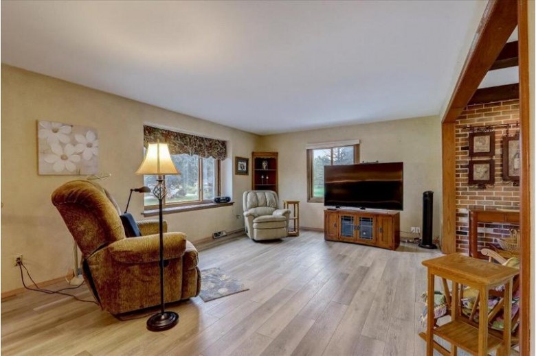 4245 Williams Ct Brookfield, WI 53045 by Exp Realty, Llc~milw $375,000