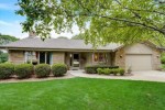 12860 W Scarborough Ct New Berlin, WI 53151-6128 by The Stefaniak Group, Llc $395,000