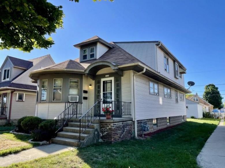 1007 W Morgan Ave 1007A Milwaukee, WI 53221-1738 by Realty One Group Preferred $240,000