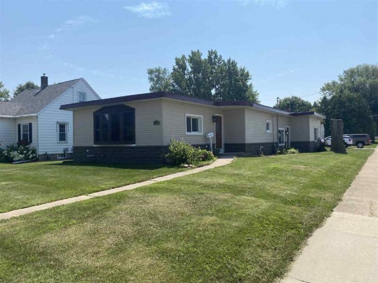359 W 19th Avenue Oshkosh, WI 54902-6974 by First Weber Real Estate $179,900