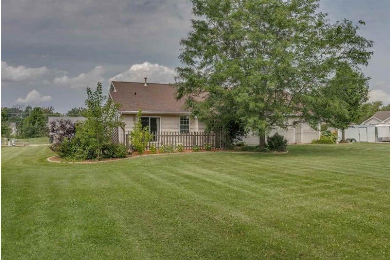 2300 Olde Country Circle, Kaukauna, WI by Coldwell Banker Real Estate Group $254,900