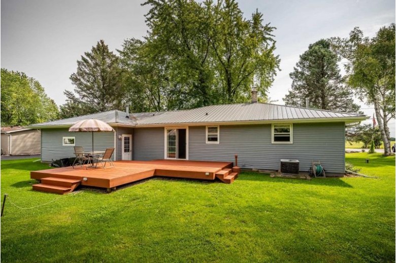 3558 Brooks Road Oshkosh, WI 54904 by Coldwell Banker Real Estate Group $192,500