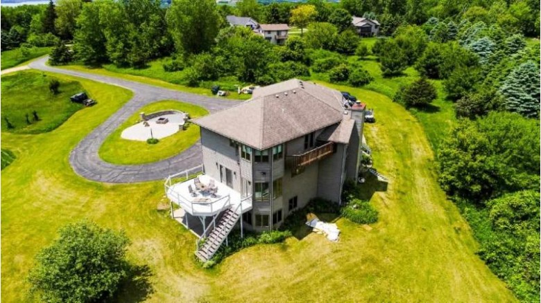 N3624 Skyhigh Rd Poynette, WI 53955 by United Country Midwest Lifestyle Properties $600,000