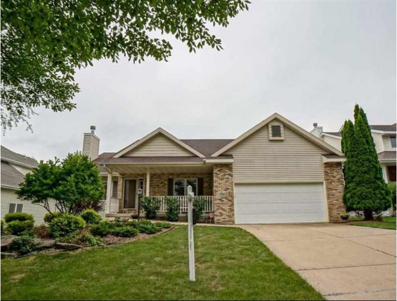 9415 Eagle Nest Ln Madison, WI 53562 by Re/Max Preferred $495,000