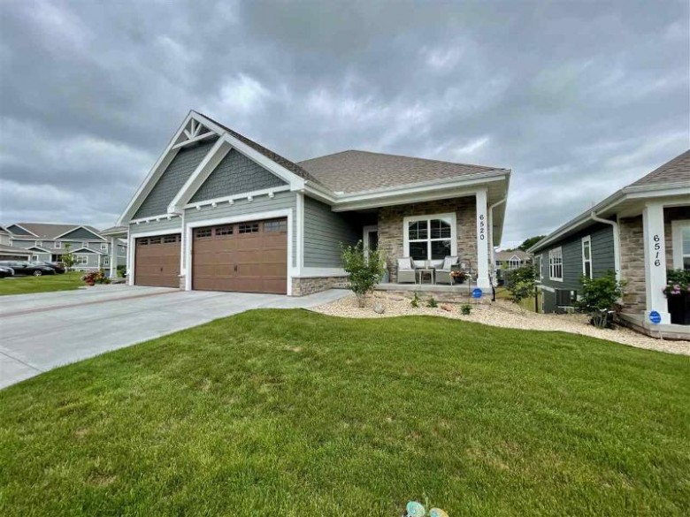 6520 Conservancy Ct DeForest, WI 53532 by Madisonflatfeehomes.com $499,000