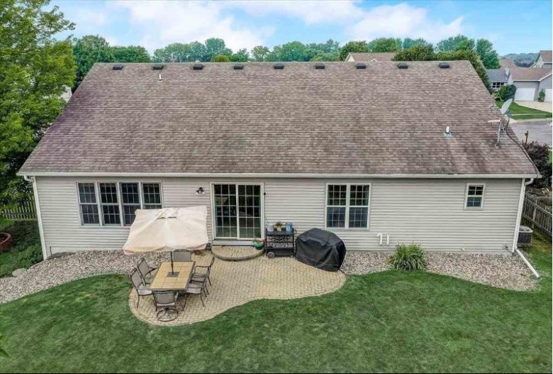 1107 Turnberry Ct, Waunakee, WI by Re/Max Preferred $459,900