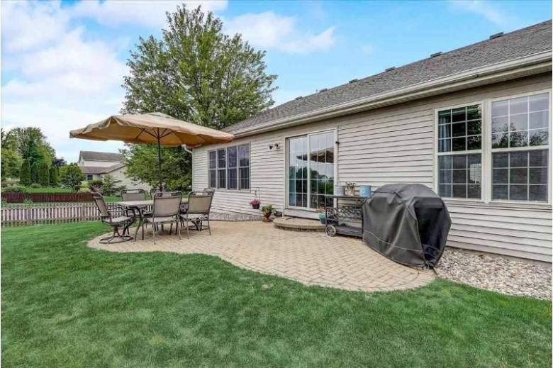 1107 Turnberry Ct, Waunakee, WI by Re/Max Preferred $459,900