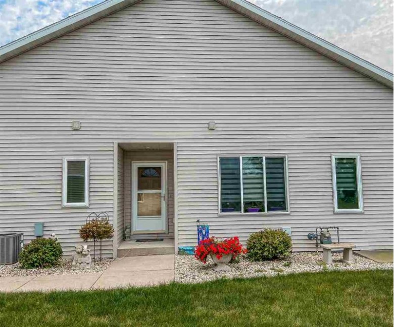 308 Monroe St Beaver Dam, WI 53916 by Century 21 Affiliated $240,000