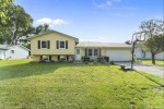 2646 Cochise Tr Fitchburg, WI 53711 by Mhb Real Estate $289,900