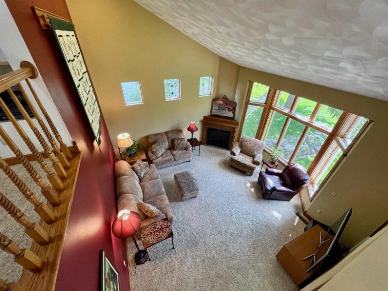 202 Fairbrook Dr, Waunakee, WI by Madisonflatfeehomes.com $495,000