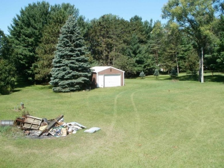 N6297 Hillcrest Rd, Pardeeville, WI by United Country Midwest Lifestyle Properties $150,000