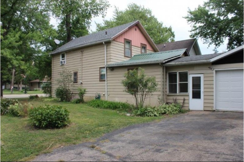 329 W Main St, Marshall, WI by Century 21 Affiliated $125,000