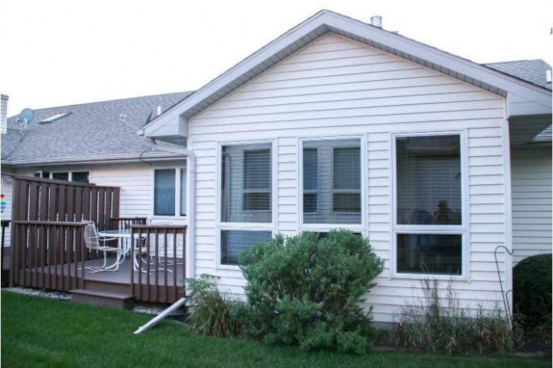 26 Fairview Tr Waunakee, WI 53597 by First Weber Real Estate $299,900