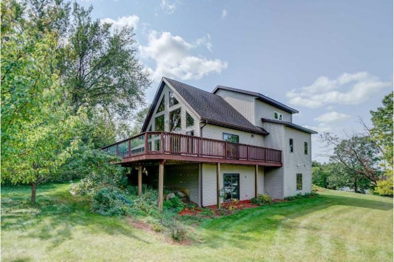 800 Links Dr Poynette, WI 53955 by Realty Executives Cooper Spransy $350,000