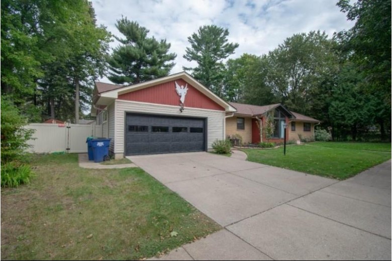 812 Franklin Street, Wausau, WI by Coldwell Banker Action $219,900