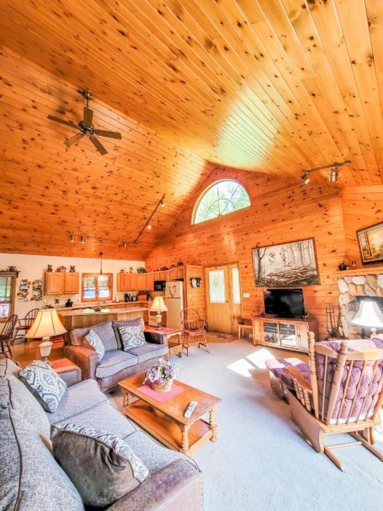 9489 Beaver Rd Presque Isle, WI 54557 by Coldwell Banker Mulleady - Mnq $499,000